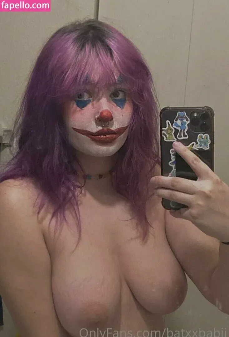 badsofiaaa / badsophia Onlyfans Photo Gallery 