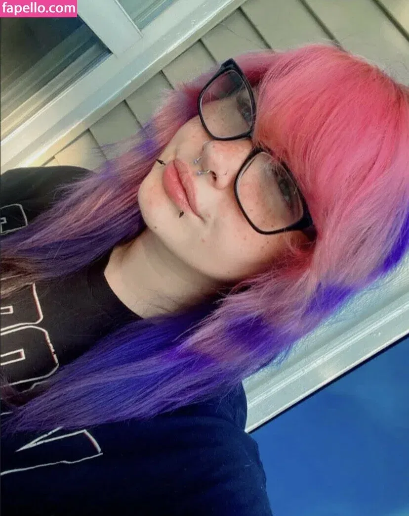 badsofiaaa / badsophia Onlyfans Photo Gallery 