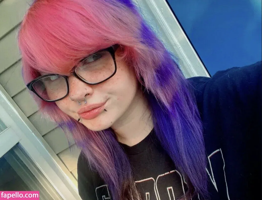 badsofiaaa / badsophia Onlyfans Photo Gallery 