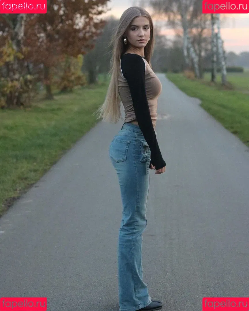 ichbinanny / shainny_1 Onlyfans Photo Gallery 