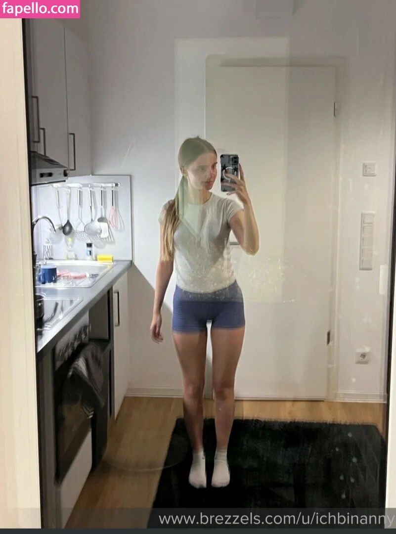 ichbinanny / shainny_1 Onlyfans Photo Gallery 