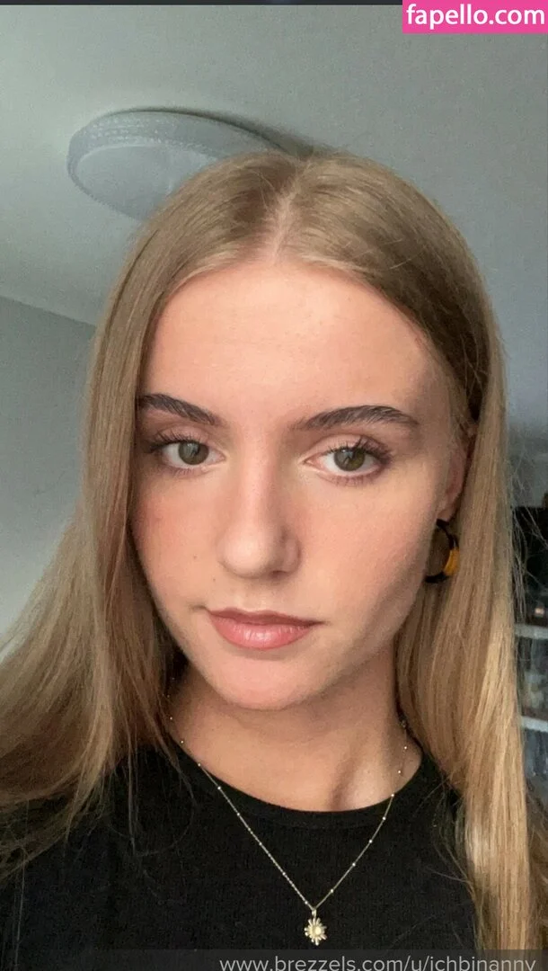 ichbinanny / shainny_1 Onlyfans Photo Gallery 