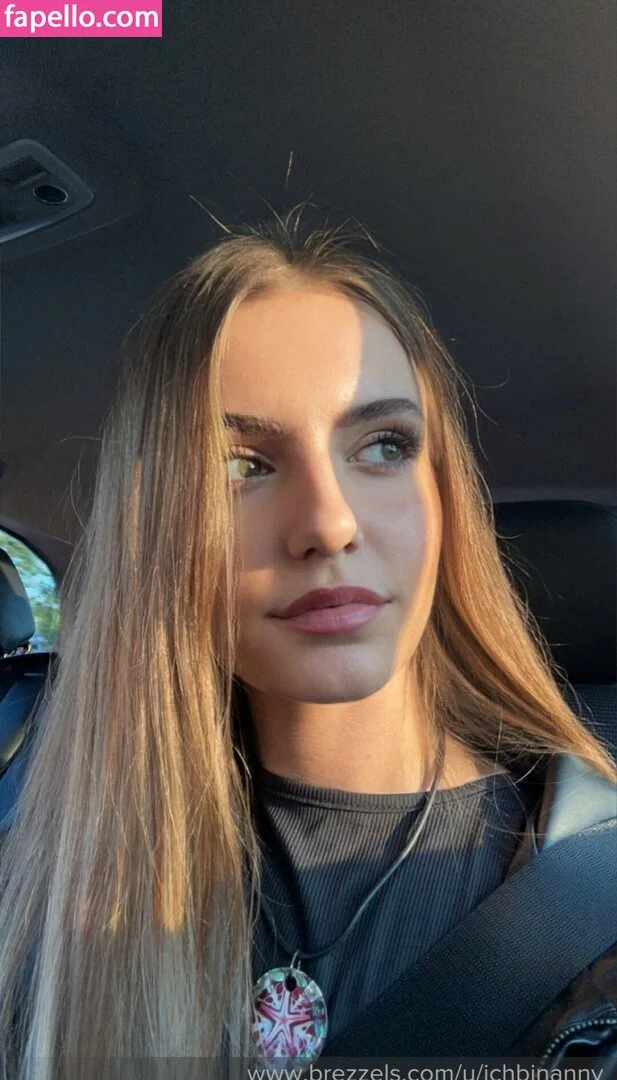 ichbinanny / shainny_1 Onlyfans Photo Gallery 