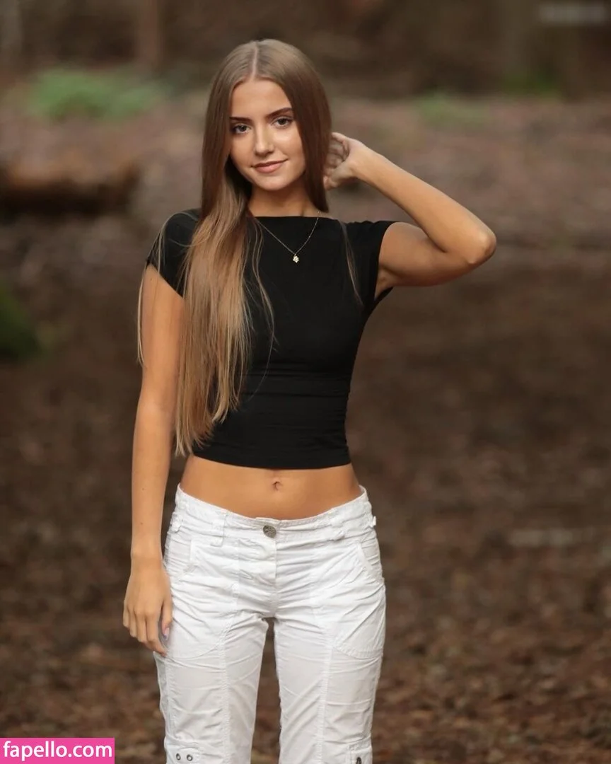 ichbinanny / shainny_1 Onlyfans Photo Gallery 