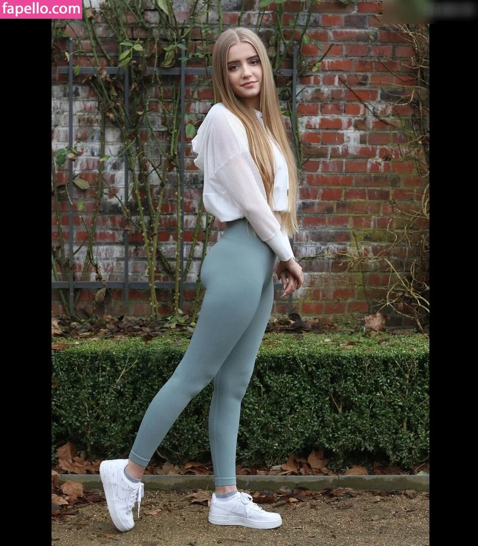 ichbinanny / shainny_1 Onlyfans Photo Gallery 