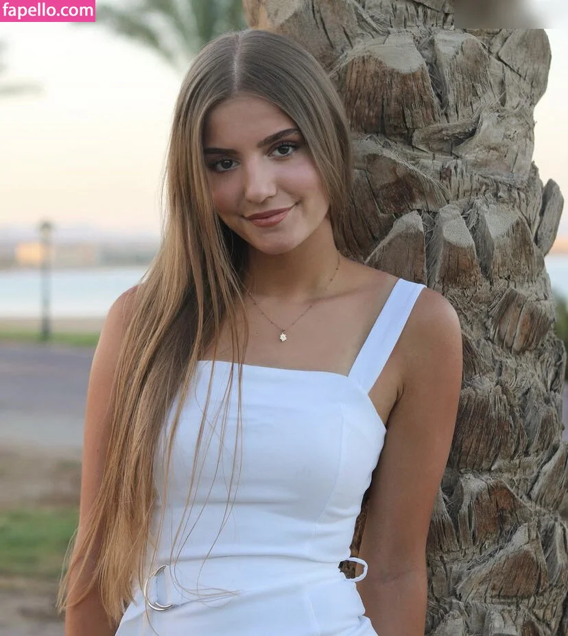 ichbinanny / shainny_1 Onlyfans Photo Gallery 