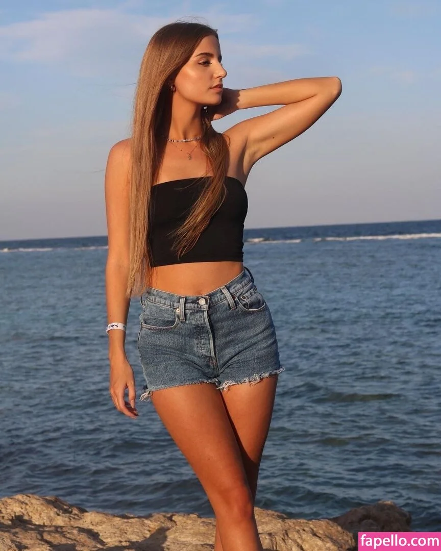 ichbinanny / shainny_1 Onlyfans Photo Gallery 