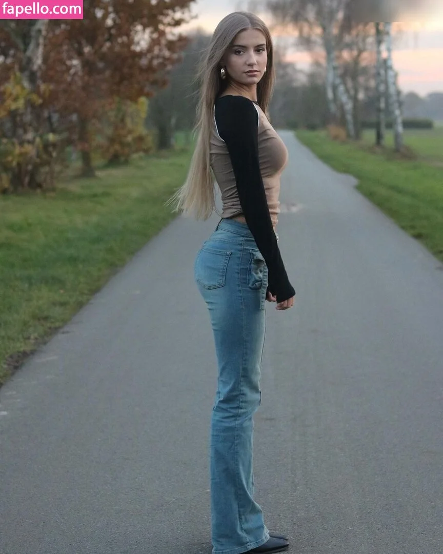 ichbinanny / shainny_1 Onlyfans Photo Gallery 