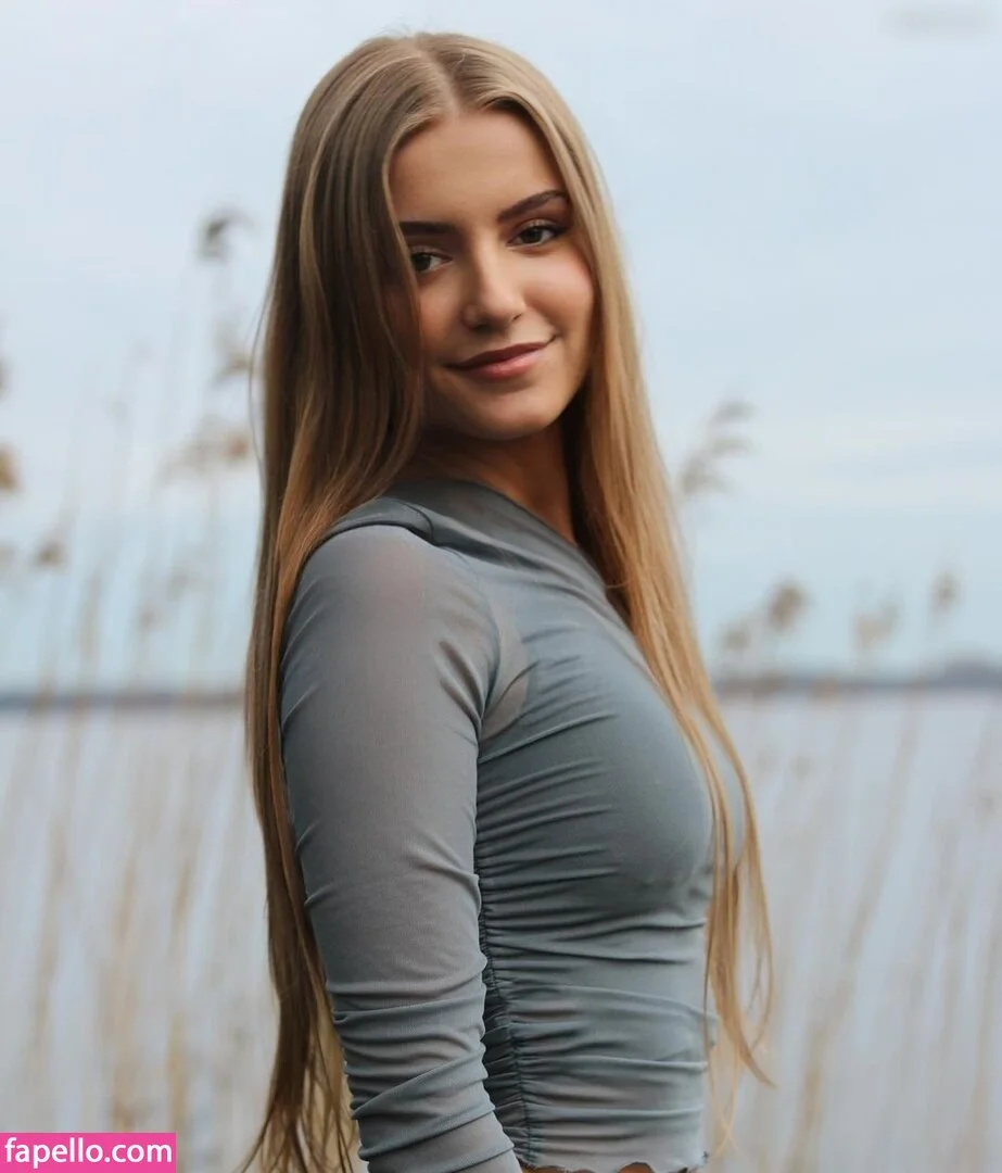 ichbinanny / shainny_1 Onlyfans Photo Gallery 