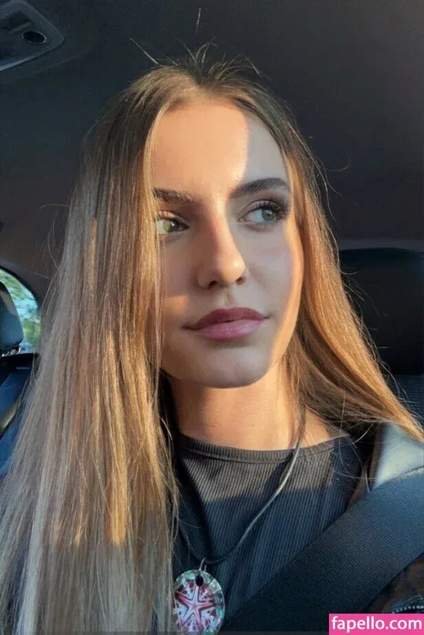 ichbinanny / shainny_1 Onlyfans Photo Gallery 