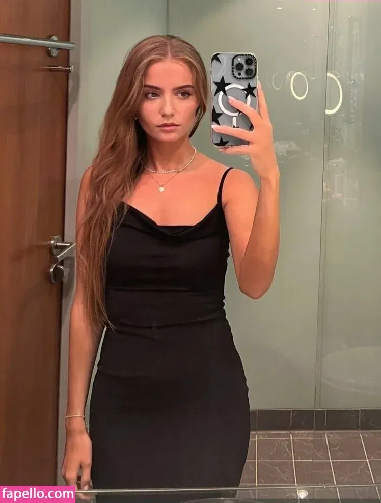 ichbinanny / shainny_1 Onlyfans Photo Gallery 