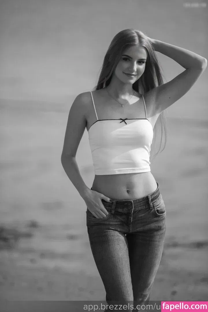 ichbinanny / shainny_1 Onlyfans Photo Gallery 