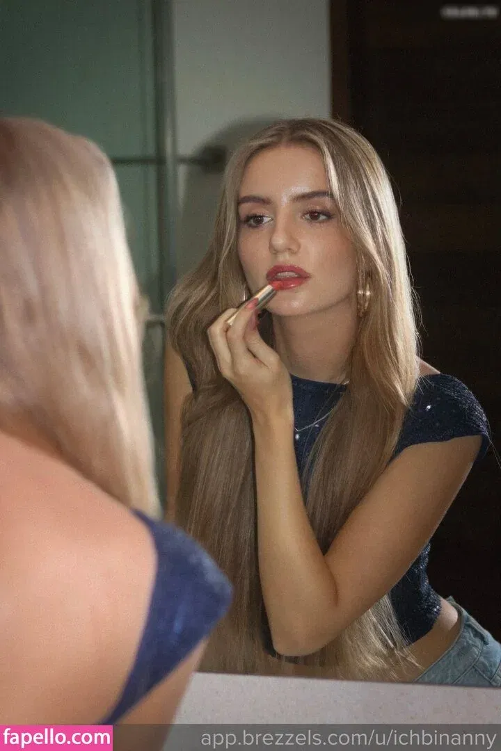 ichbinanny / shainny_1 Onlyfans Photo Gallery 