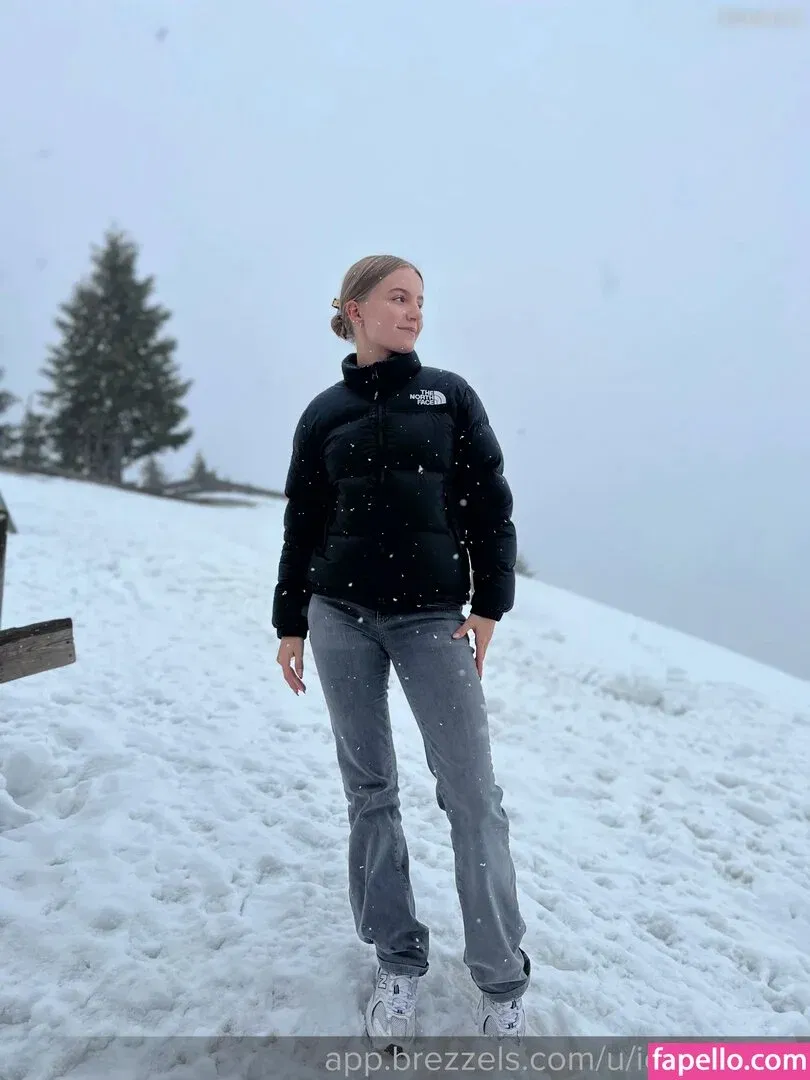 ichbinanny / shainny_1 Onlyfans Photo Gallery 