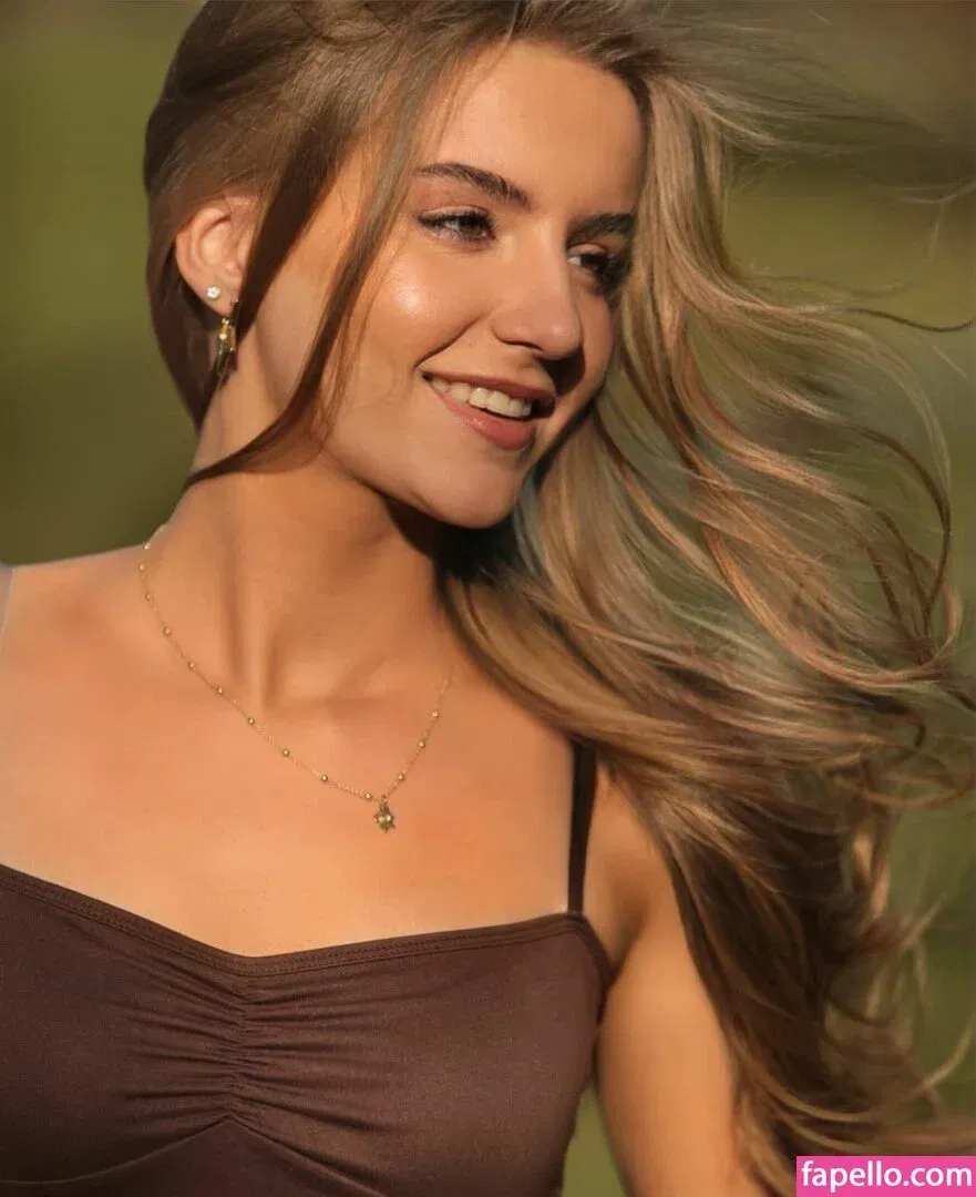 ichbinanny / shainny_1 Onlyfans Photo Gallery 