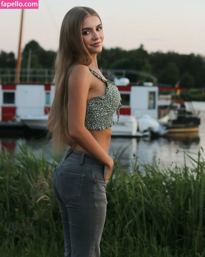 ichbinanny / shainny_1 Onlyfans Photo Gallery 