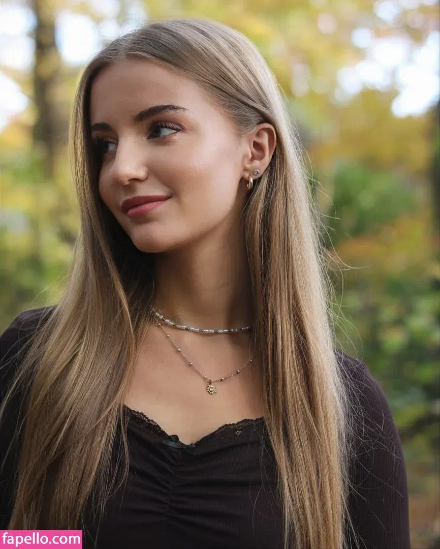 ichbinanny / shainny_1 Onlyfans Photo Gallery 