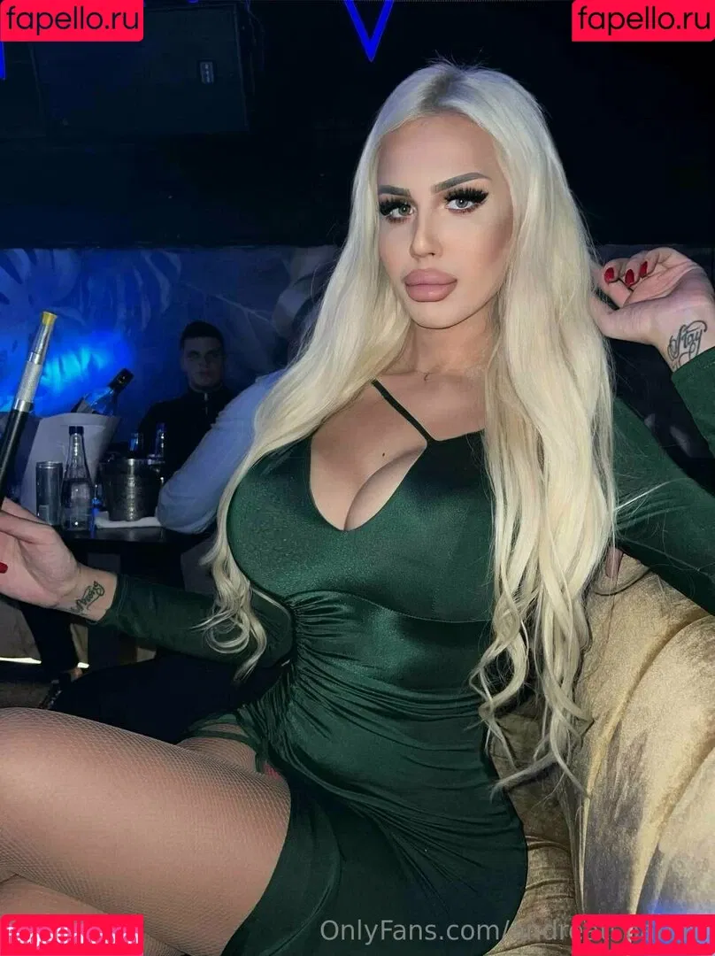 andreabarbiiee / andreatsbarbie Onlyfans Photo Gallery 