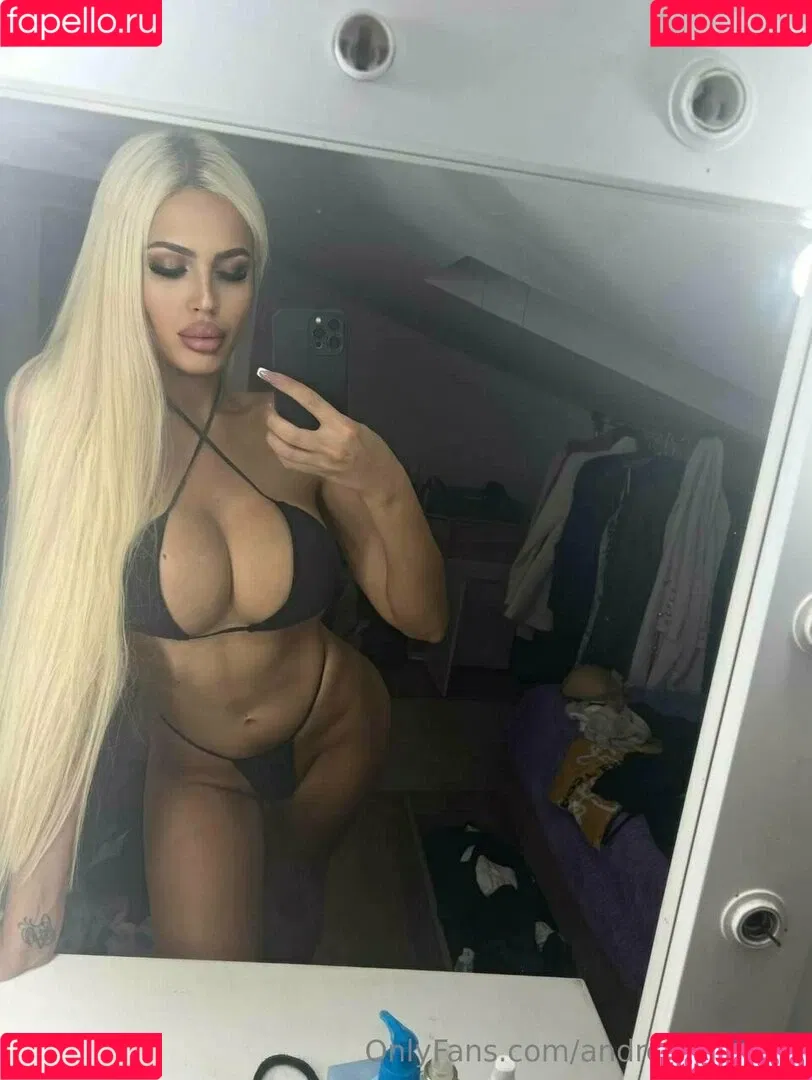 andreabarbiiee / andreatsbarbie Onlyfans Photo Gallery 