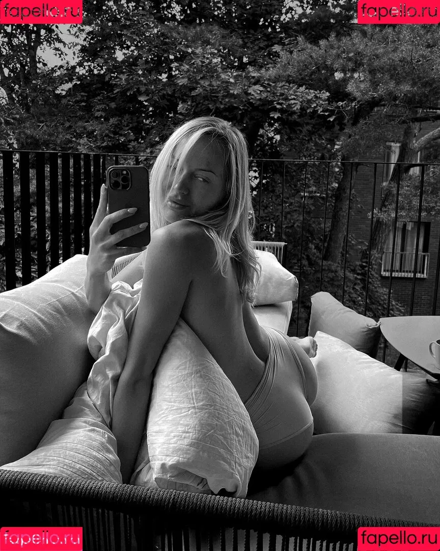 Erna Husko / ernahusko / ernahuskoo Onlyfans Photo Gallery 