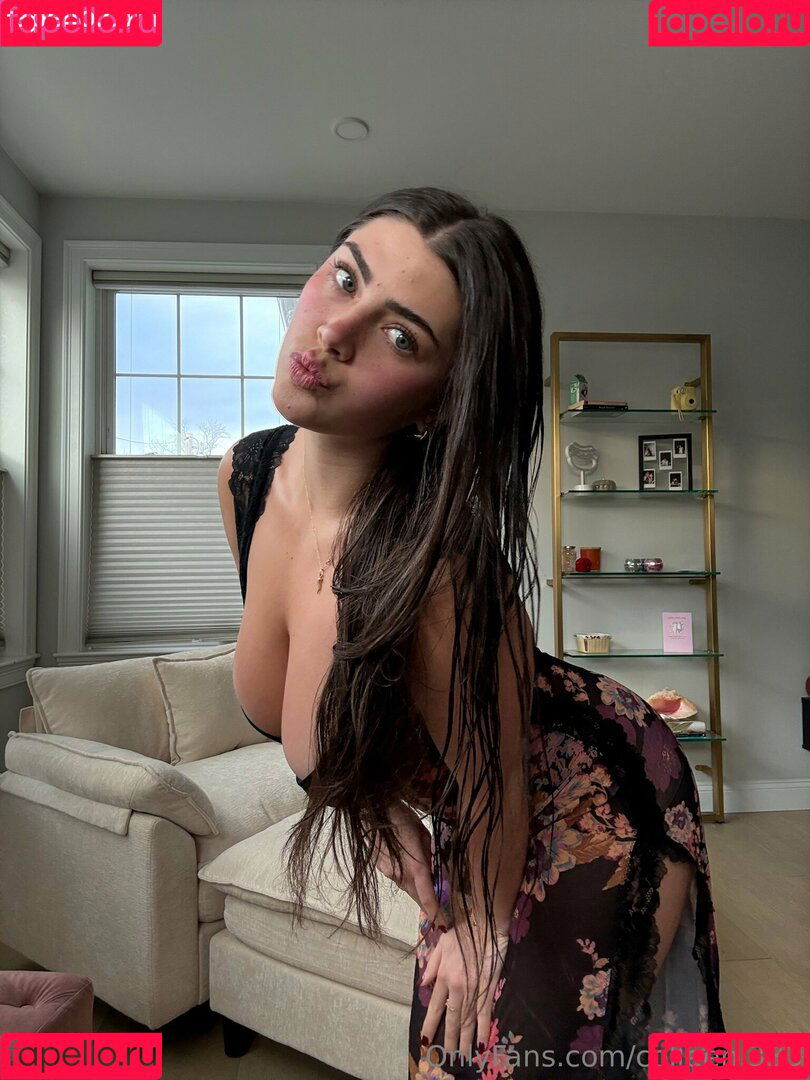 Colleen Sheehan Onlyfans Photo Gallery 