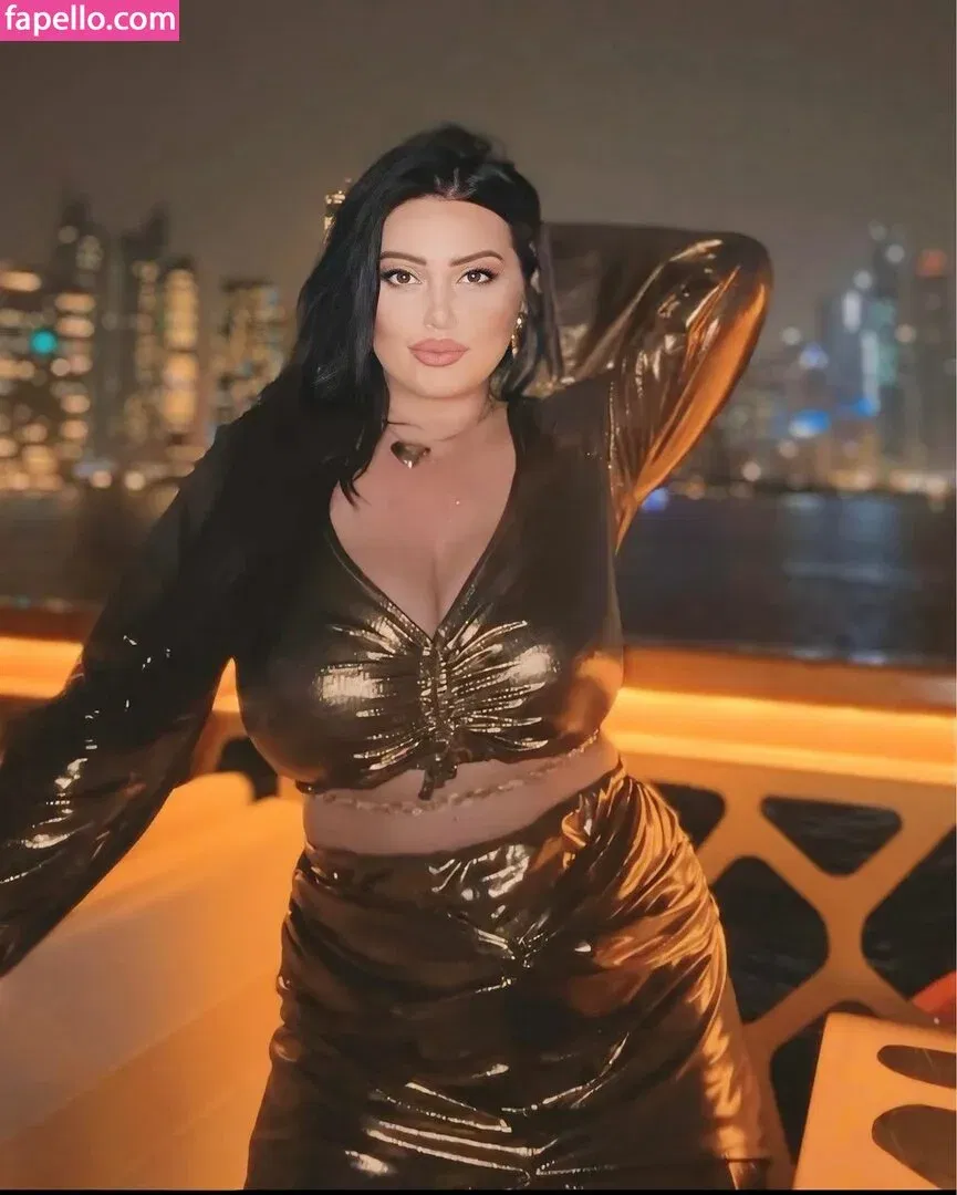 Shofi / sofi_sofa Onlyfans Photo Gallery 