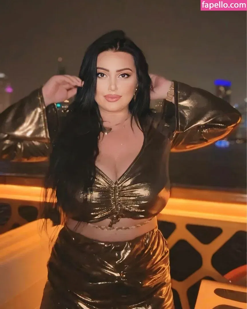 Shofi / sofi_sofa Onlyfans Photo Gallery 