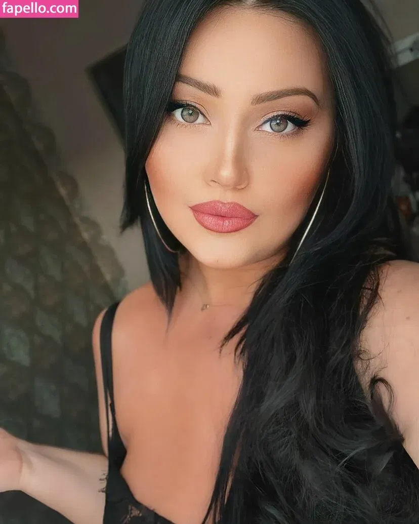 Shofi / sofi_sofa Onlyfans Photo Gallery 