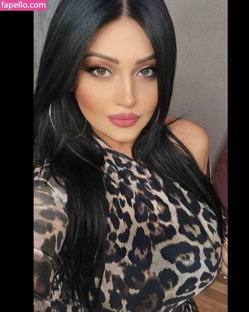 Shofi / sofi_sofa Onlyfans Photo Gallery 