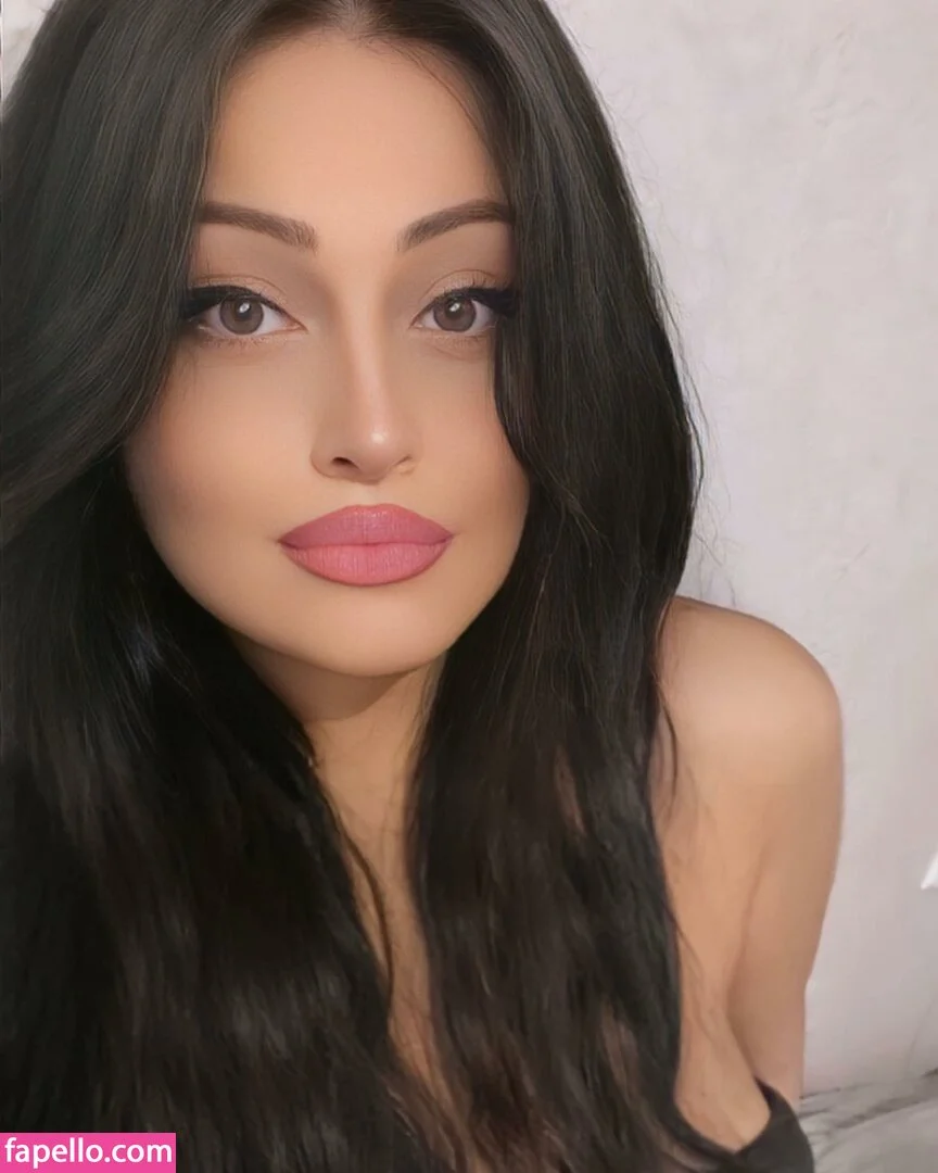 Shofi / sofi_sofa Onlyfans Photo Gallery 