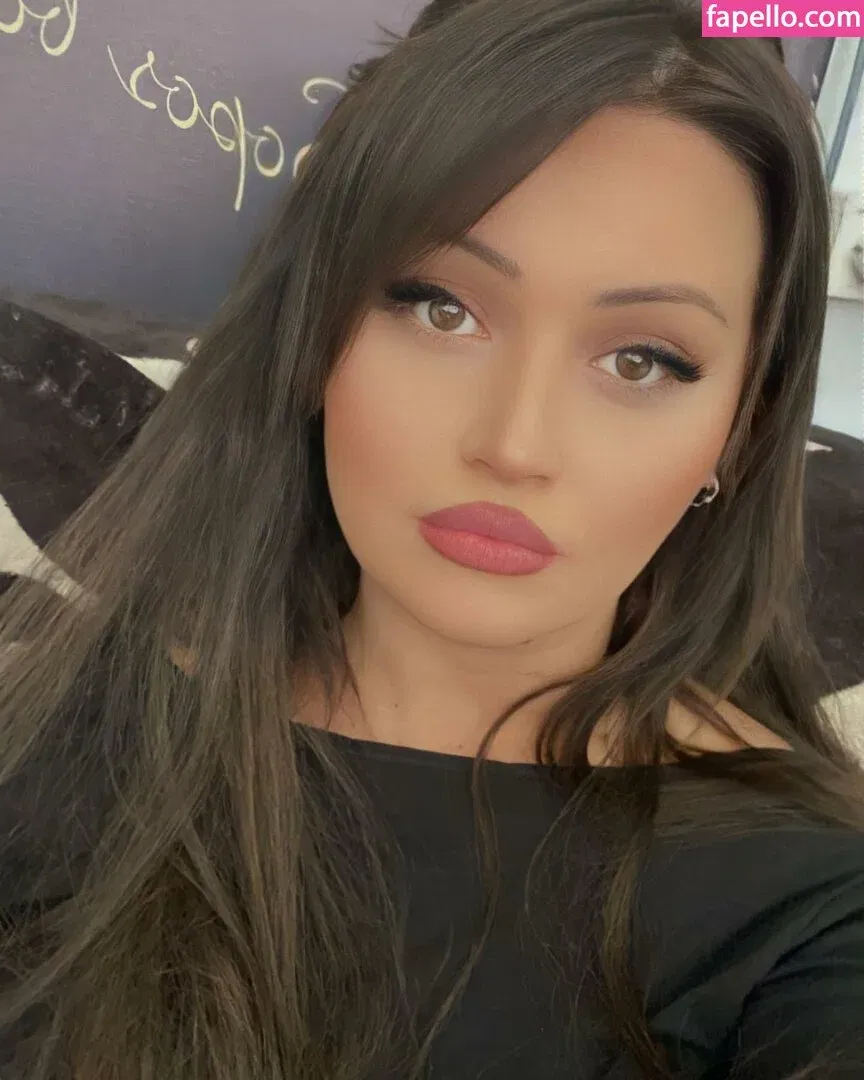 Shofi / sofi_sofa Onlyfans Photo Gallery 