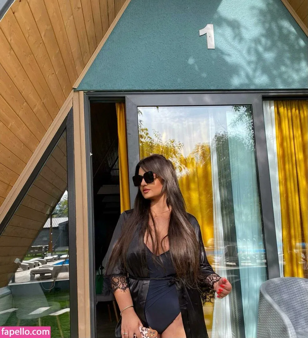 Shofi / sofi_sofa Onlyfans Photo Gallery 