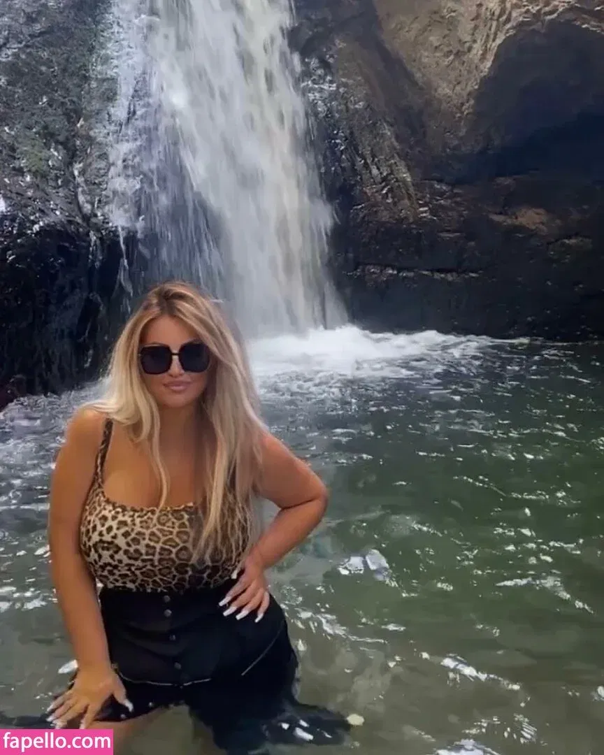 Shofi / sofi_sofa Onlyfans Photo Gallery 