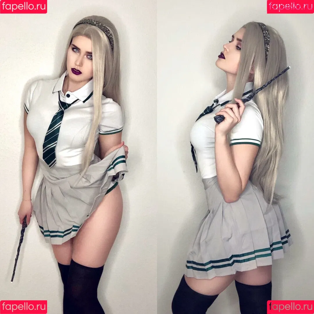 Adeline Frost / adelinefrost / frostadeline Onlyfans Photo Gallery 