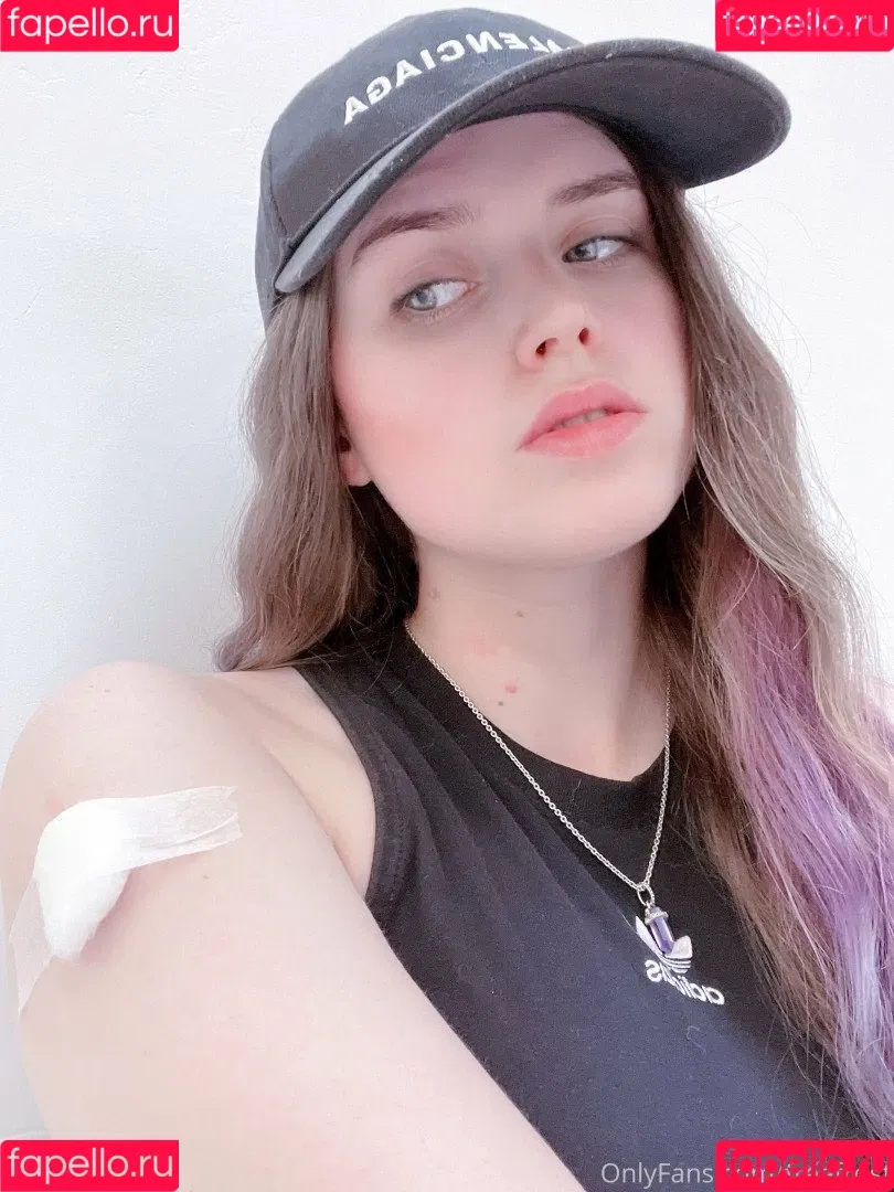Adeline Frost / adelinefrost / frostadeline Onlyfans Photo Gallery 