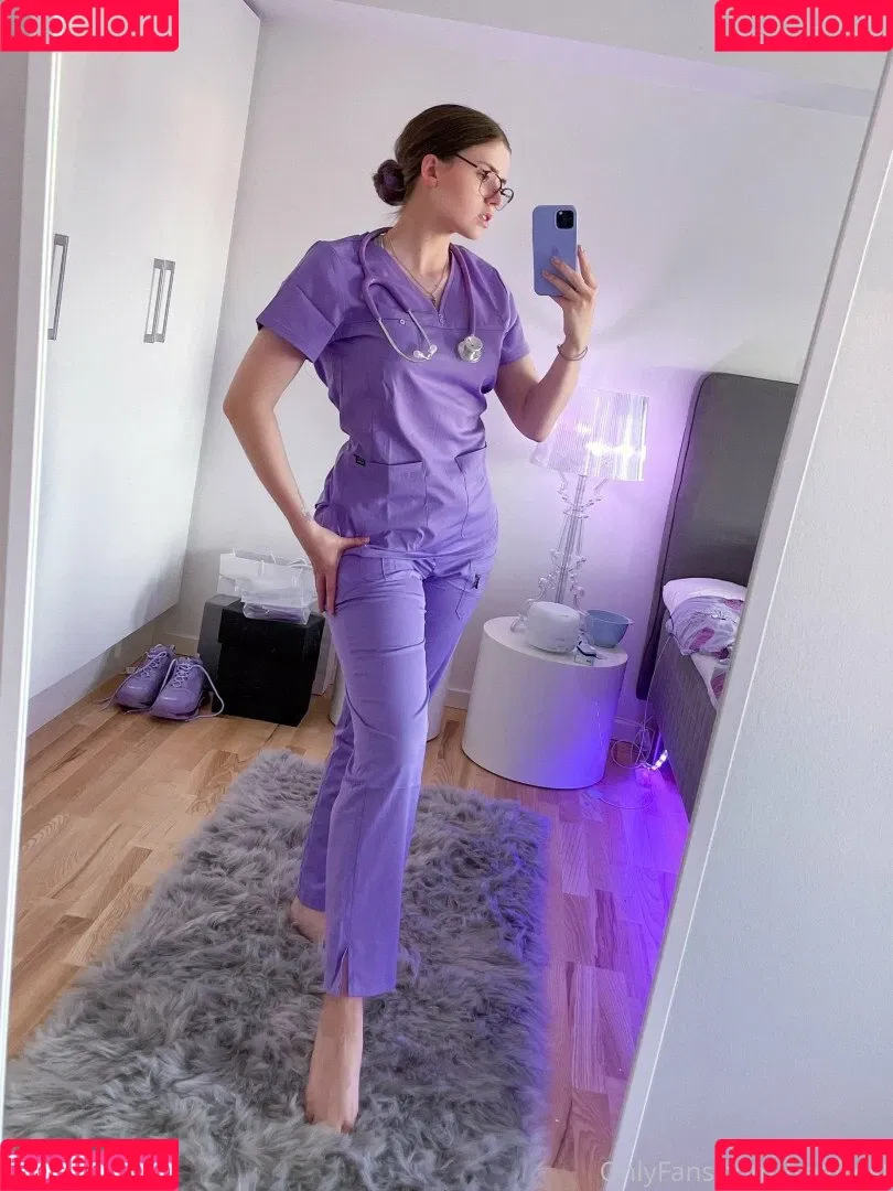 Adeline Frost / adelinefrost / frostadeline Onlyfans Photo Gallery 
