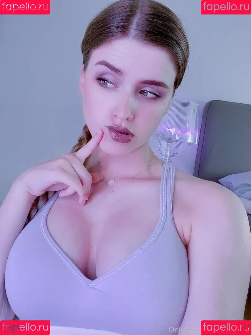 Adeline Frost / adelinefrost / frostadeline Onlyfans Photo Gallery 