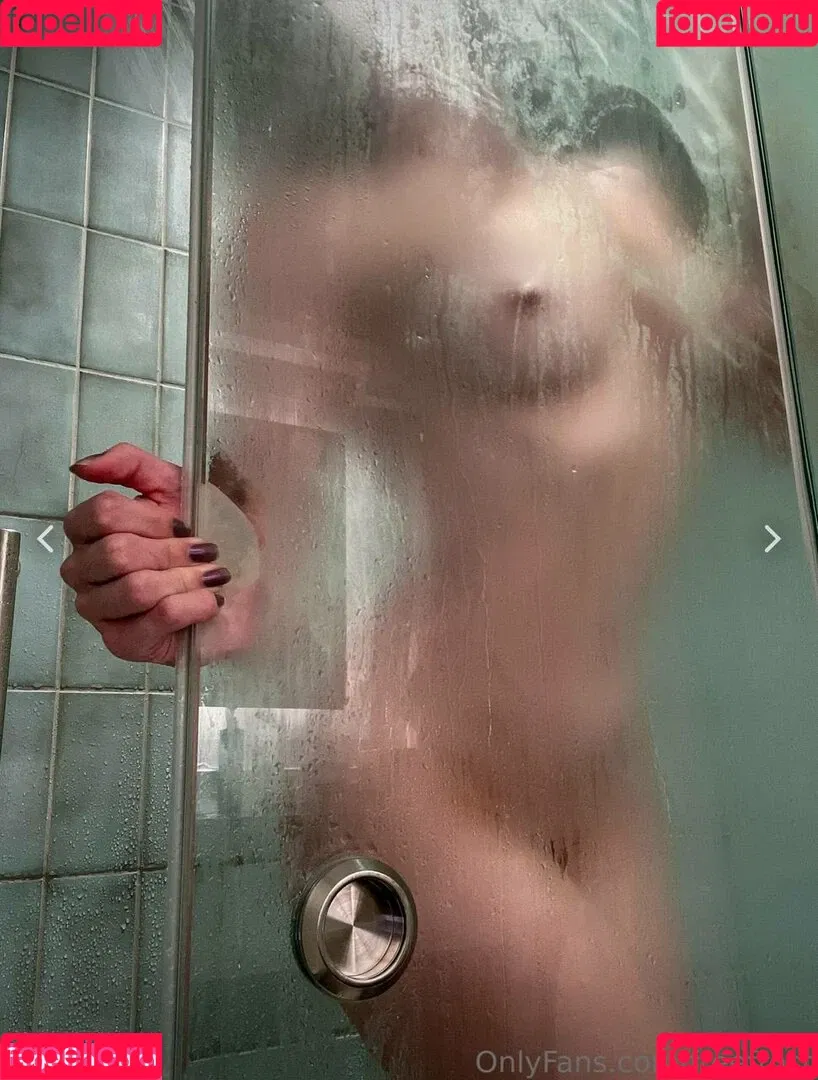 Adeline Frost / adelinefrost / frostadeline Onlyfans Photo Gallery 