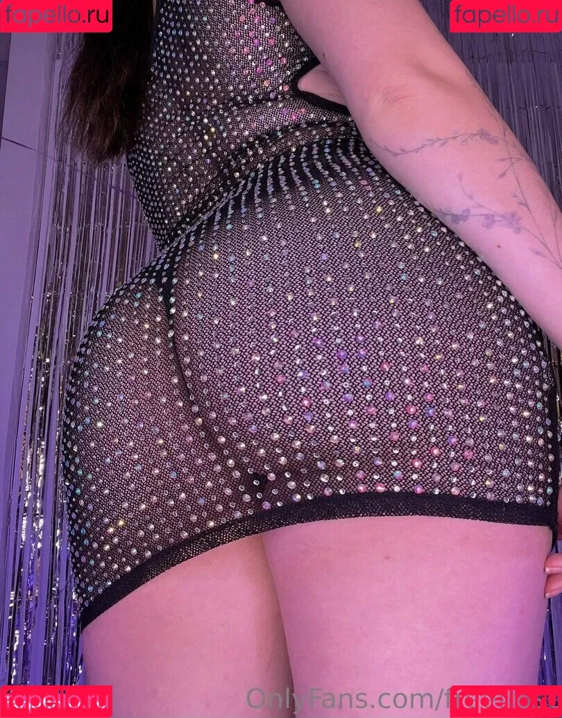 Adeline Frost / adelinefrost / frostadeline Onlyfans Photo Gallery 