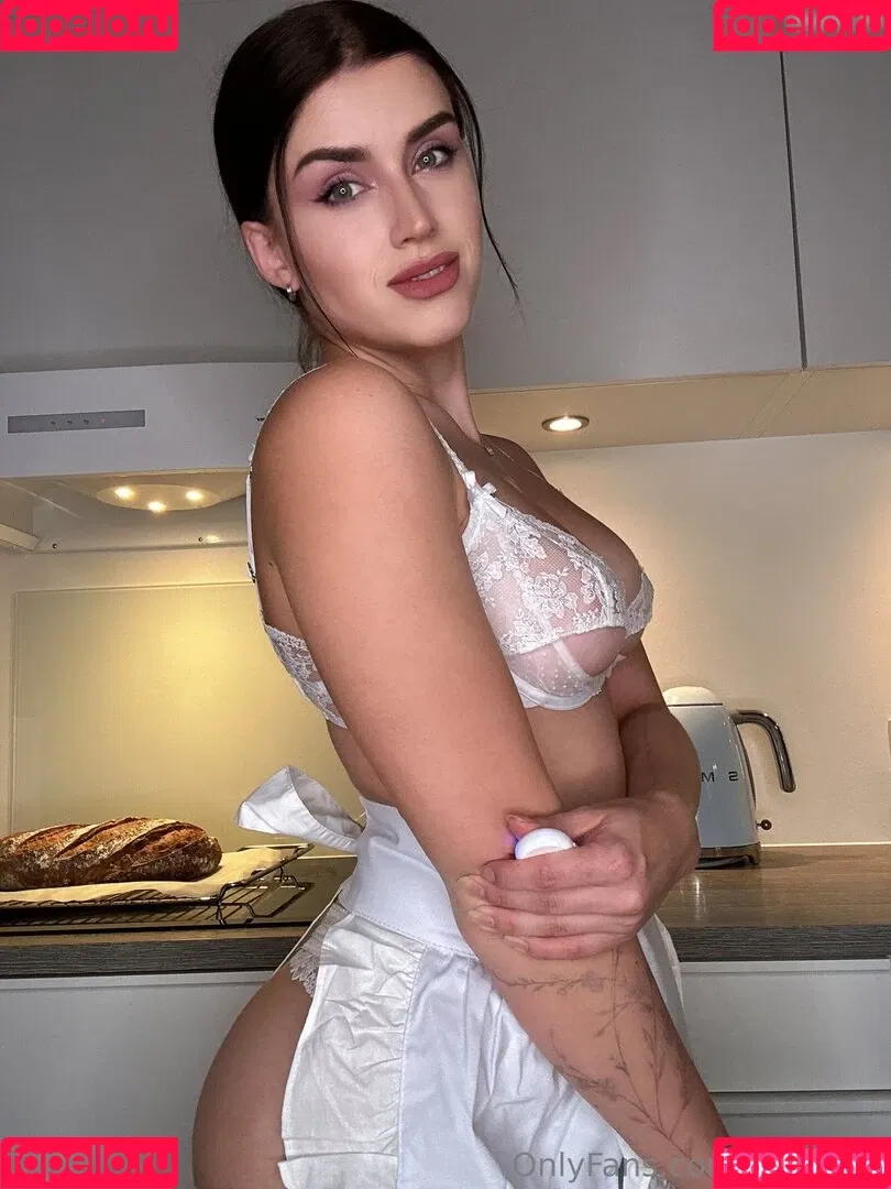 Adeline Frost / adelinefrost / frostadeline Onlyfans Photo Gallery 