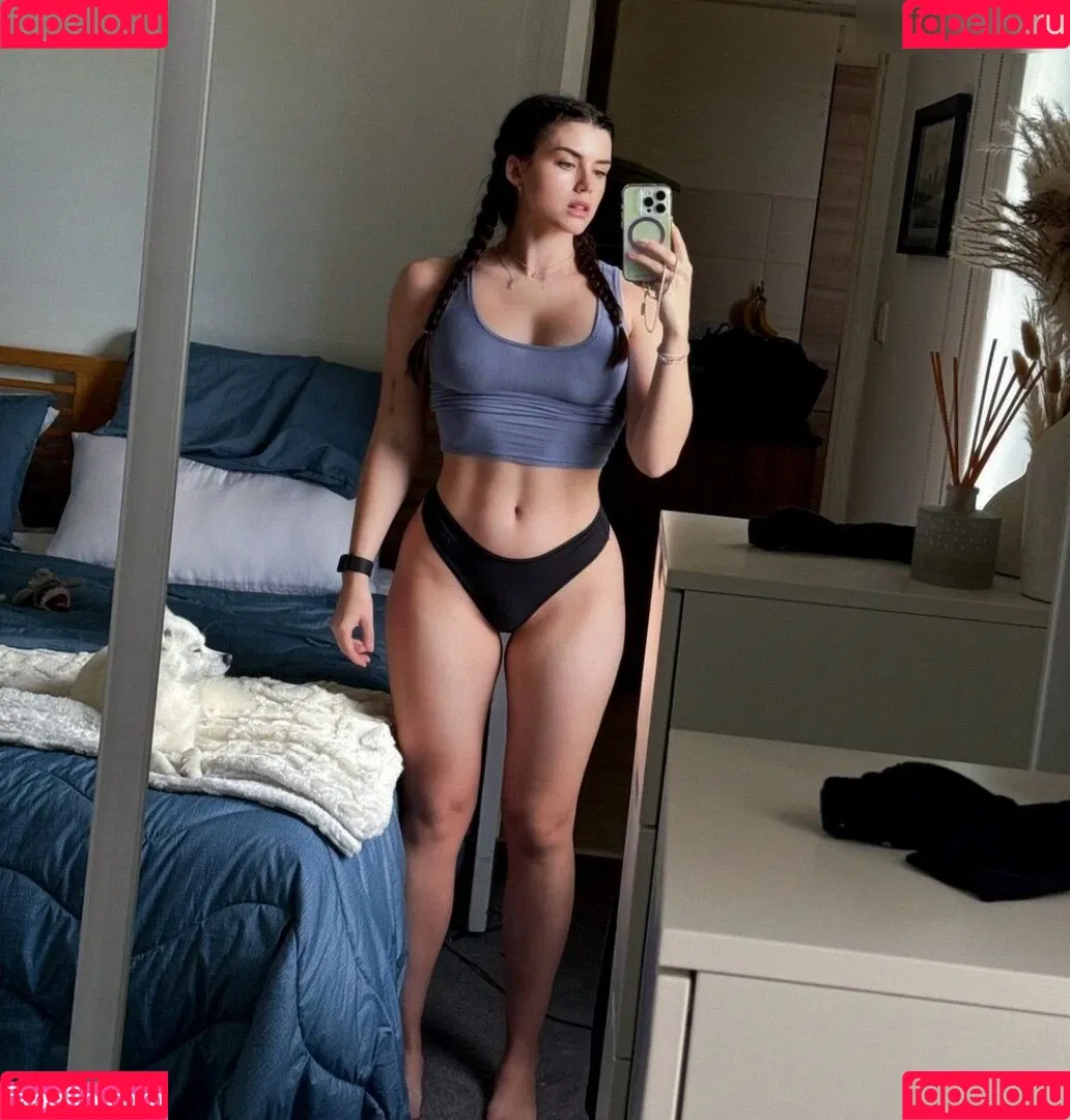 Adeline Frost / adelinefrost / frostadeline Onlyfans Photo Gallery 