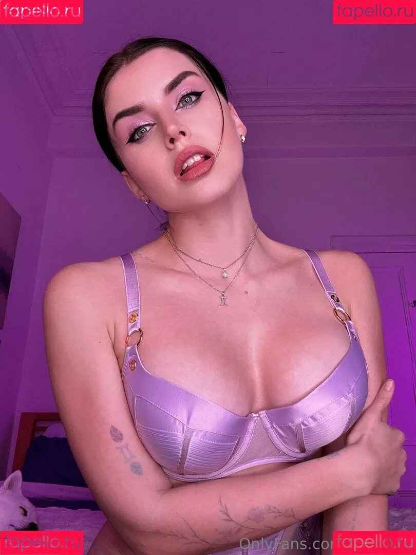 Adeline Frost / adelinefrost / frostadeline Onlyfans Photo Gallery 