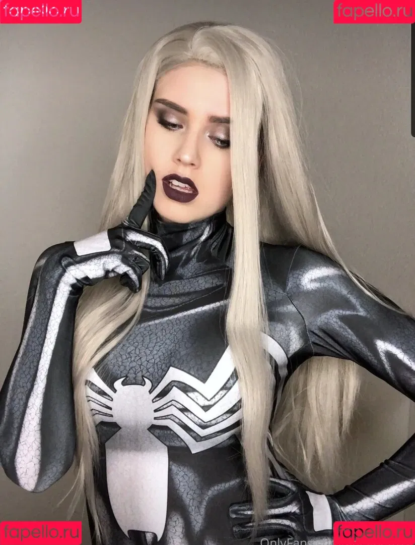 Adeline Frost / adelinefrost / frostadeline Onlyfans Photo Gallery 