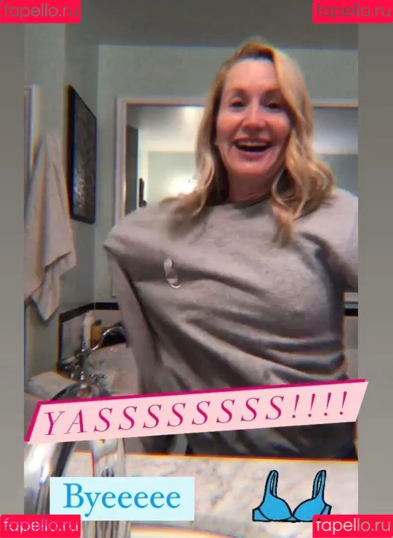 Angela Kinsey / angelakinsey Onlyfans Photo Gallery 
