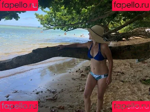 Angela Kinsey / angelakinsey Onlyfans Photo Gallery 