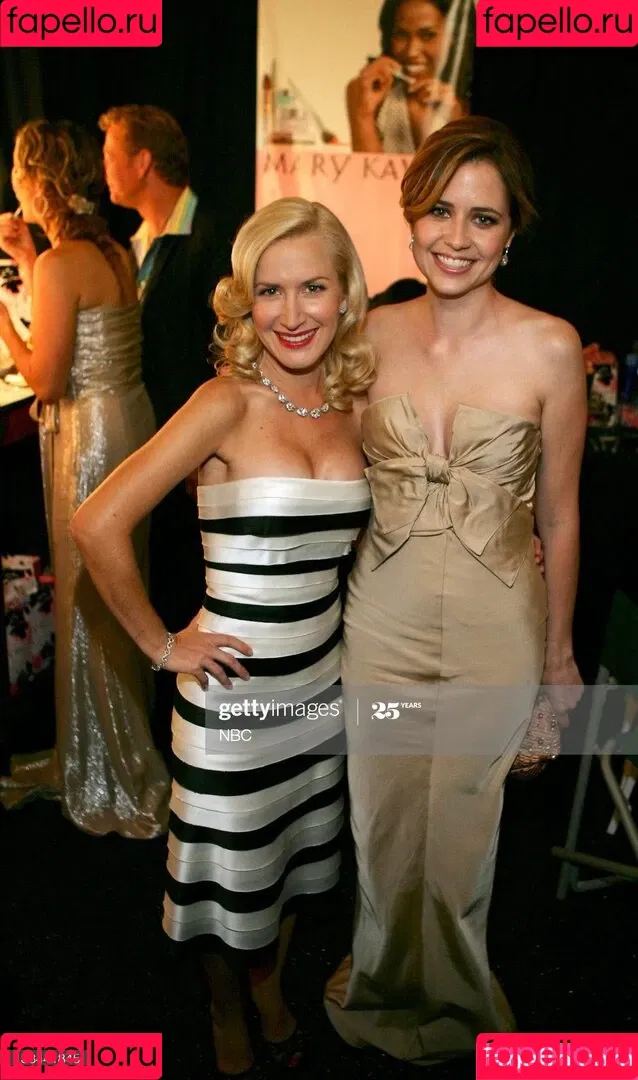 Angela Kinsey / angelakinsey Onlyfans Photo Gallery 