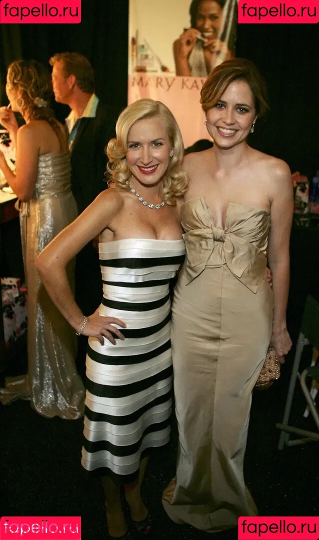Angela Kinsey / angelakinsey Onlyfans Photo Gallery 
