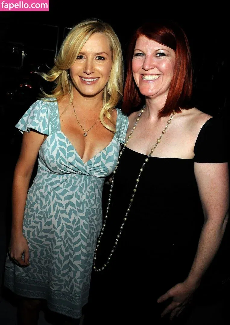 Angela Kinsey / angelakinsey Onlyfans Photo Gallery 