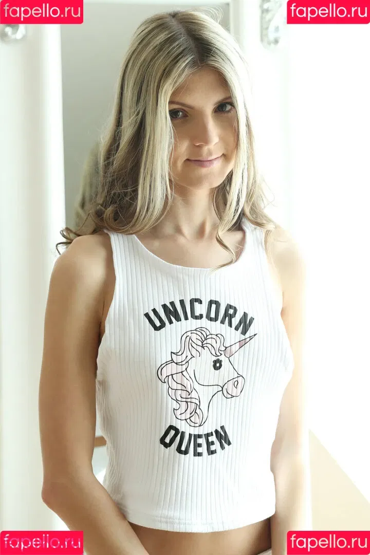 Gina Gerson / gina_gerson / valentina_ginagerson_official Onlyfans Photo Gallery 