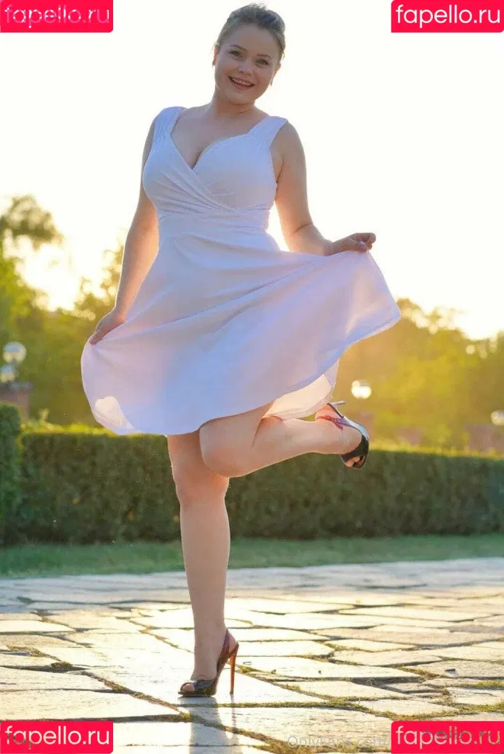 celine / dreamsweetgirl / dreamsweetgirlprivate / xxCelinexxx Onlyfans Photo Gallery 